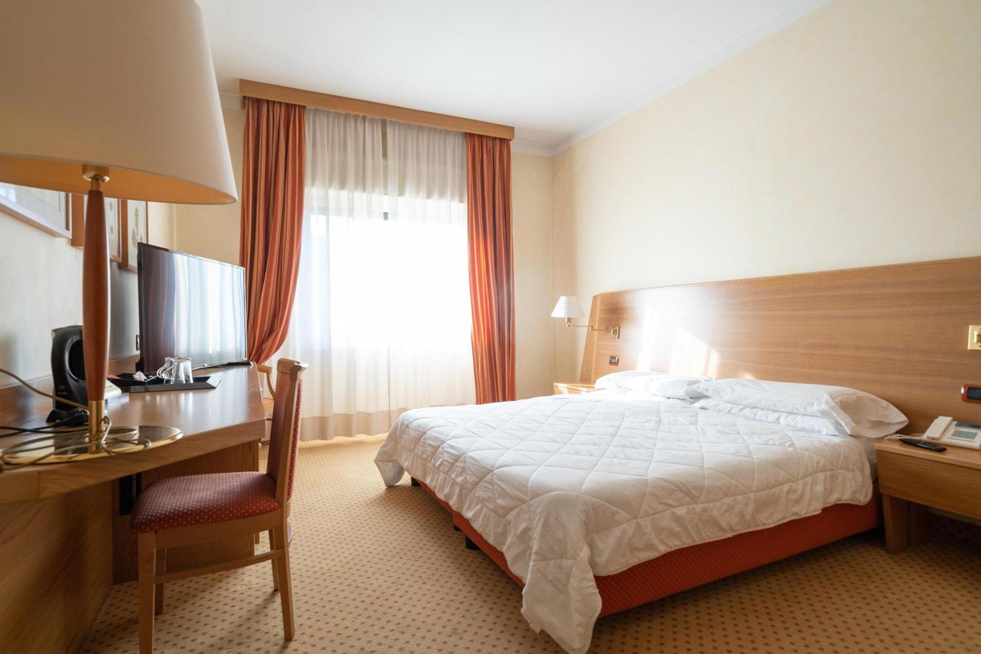 Hotel San Pancrazio Trescore Balneario Esterno foto
